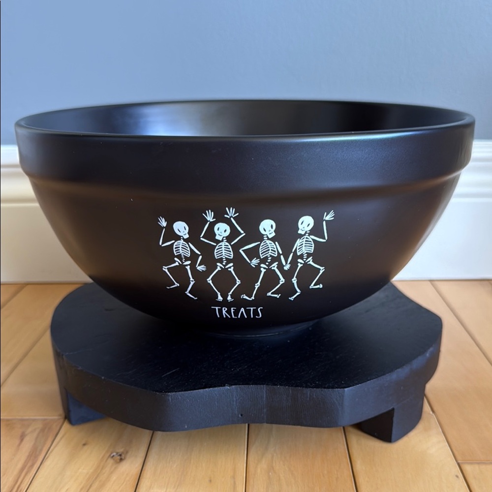 Rae Dunn Ceramic Dancing Skeleton Themed Mixing Bowls Set - Picture 2 of 7